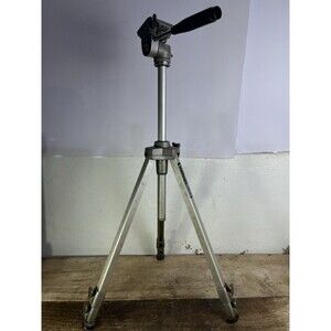 Velbon VE-3 Tripod Pan Head Adjustable Legs & Feet Silver Excellent Condition